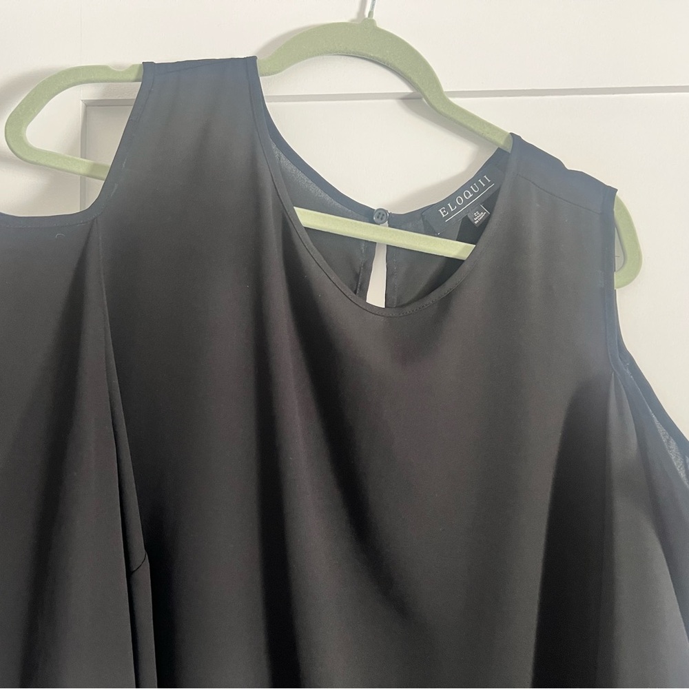 Eloquii Women's Black Cold Shoulder Flowy Blouse - Picture 3 of 8